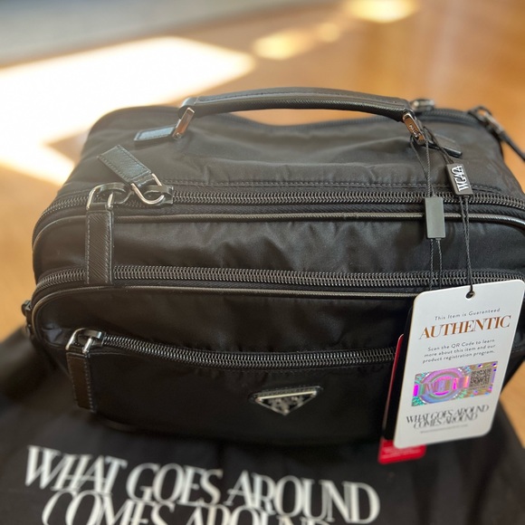 Prada Signature Black Essential Bag with leather strap - Picture 8 of 8